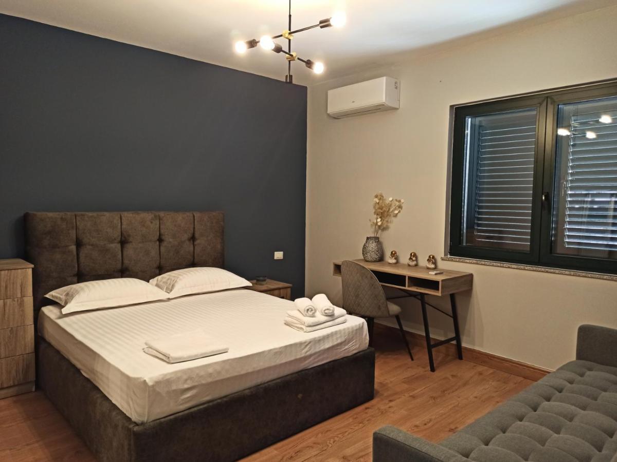 Condesa Bed and Breakfast Tirana Buitenkant foto